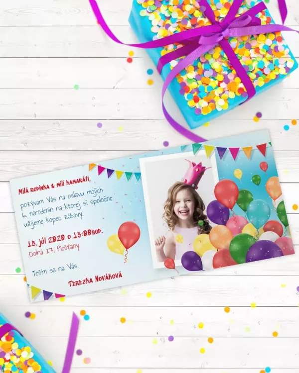 Originálne detské pozvánky na oslavu s balónmi a vlastnou fotkou