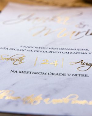 Minimalistické metalické svadobné oznámenia, zlatá metalická potlač